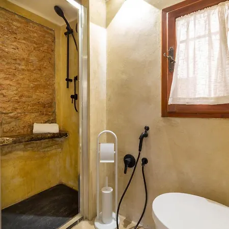 La Noce Quiet Place Next To Lively San Lorenzo *